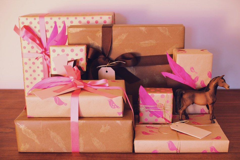 Gift Horse & Co. gift wrapping subscription boxes